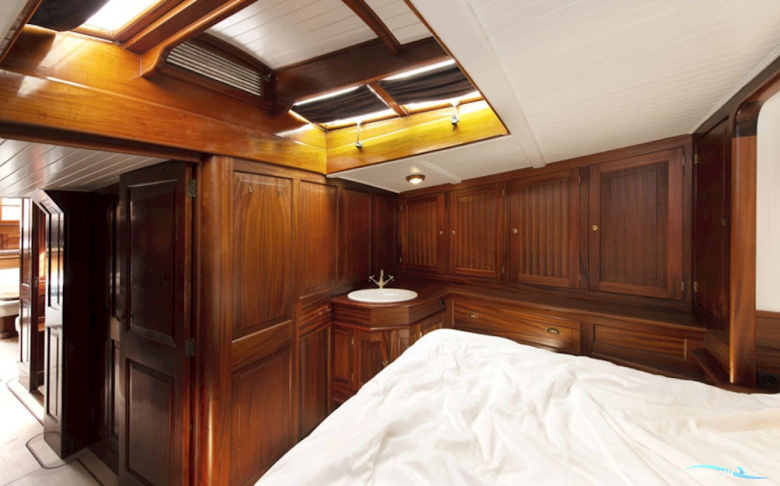 Lemsteraak Roefaak - Otter