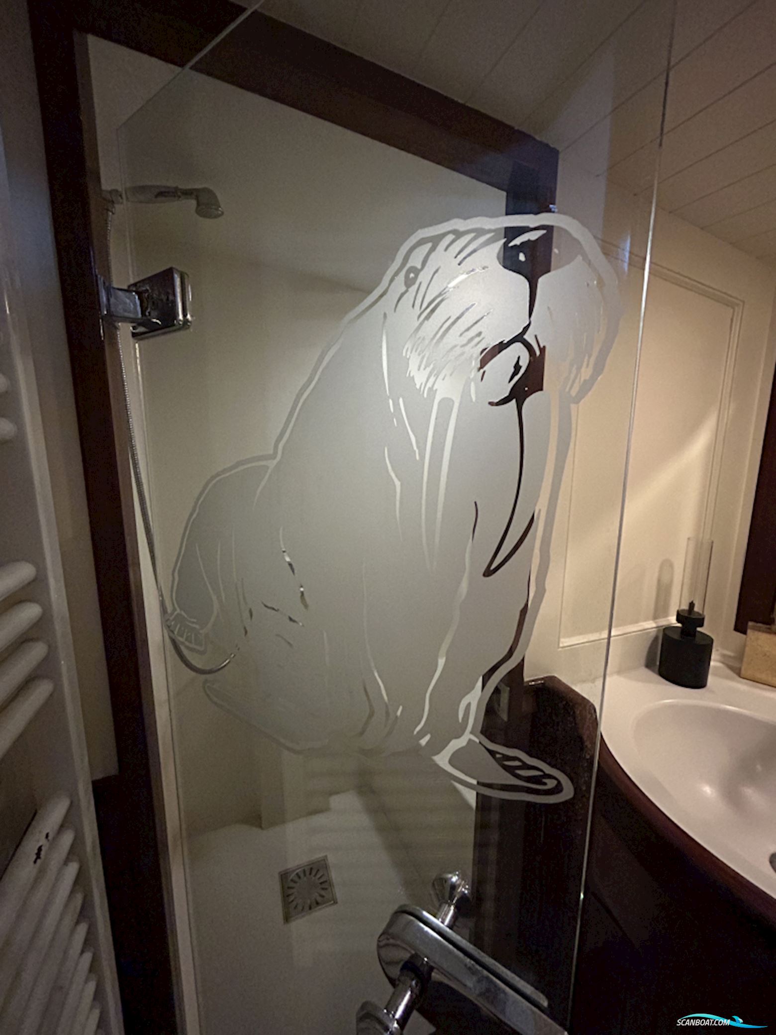 Lemsteraak Roefmodel - Walrus 1600