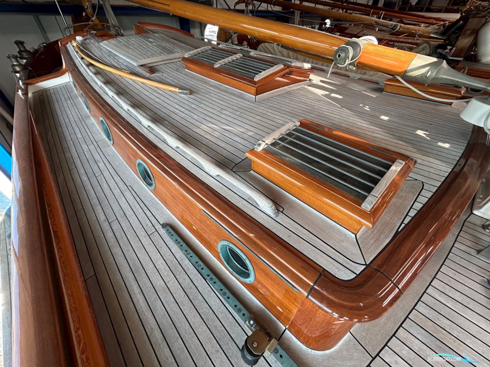 Lemsteraak Roefmodel - Walrus 1600