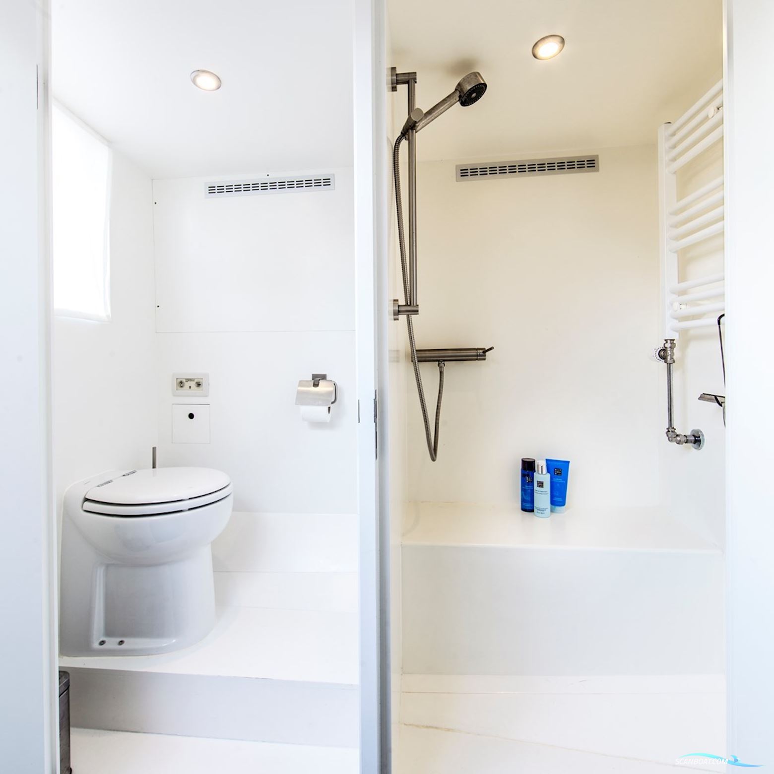 Lemsteraak Warber VA210 - Visserman Uitvoering