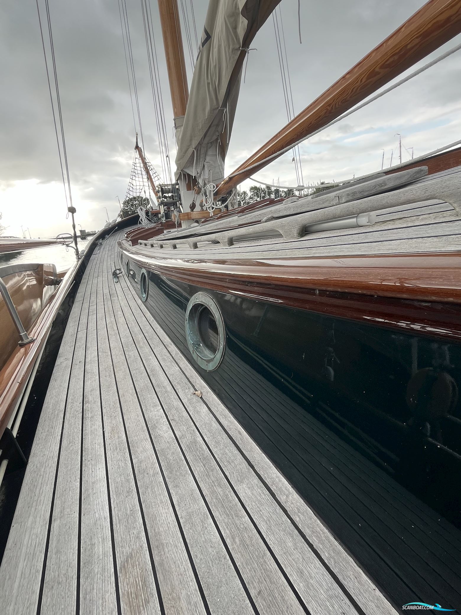 Lemsteraak Woelwater - Roefaak Hoek Design