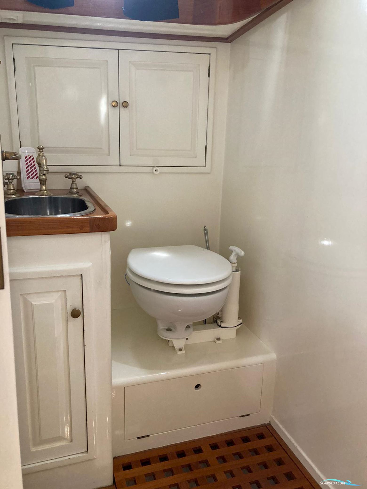 Lemsteraak Zonnewind - Roefuitvoering