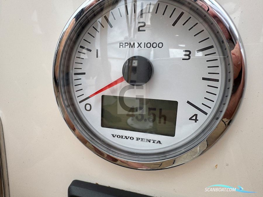 Leonardo Yachts Eagle 38