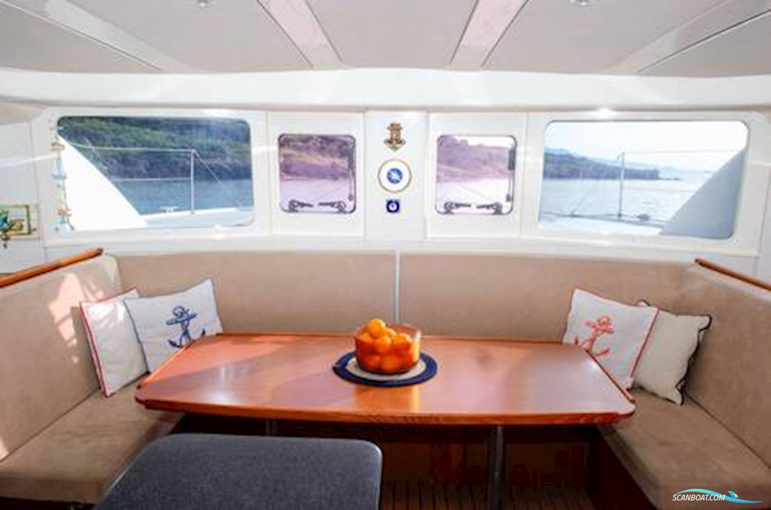 Leopard Catamarans Leopard 38