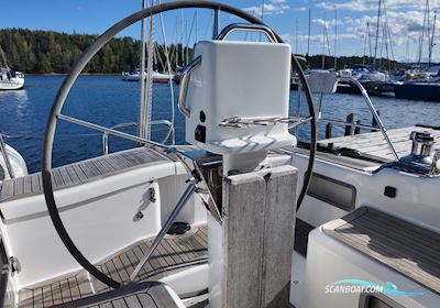 Linjett 37 Segelbåt 2013, med Volvo D2-40 motor, Sverige
