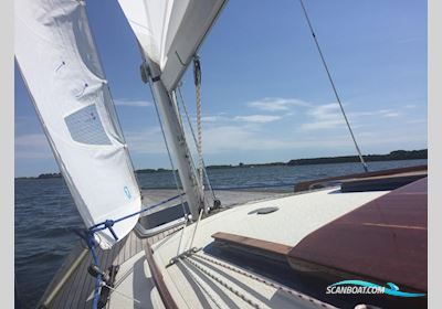 LM Boats Nordisches Folkeboot Segelbåt 1980, med Mercury motor, Tyskland