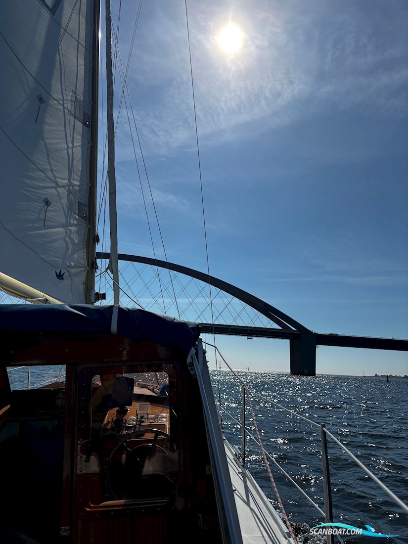 LM27
