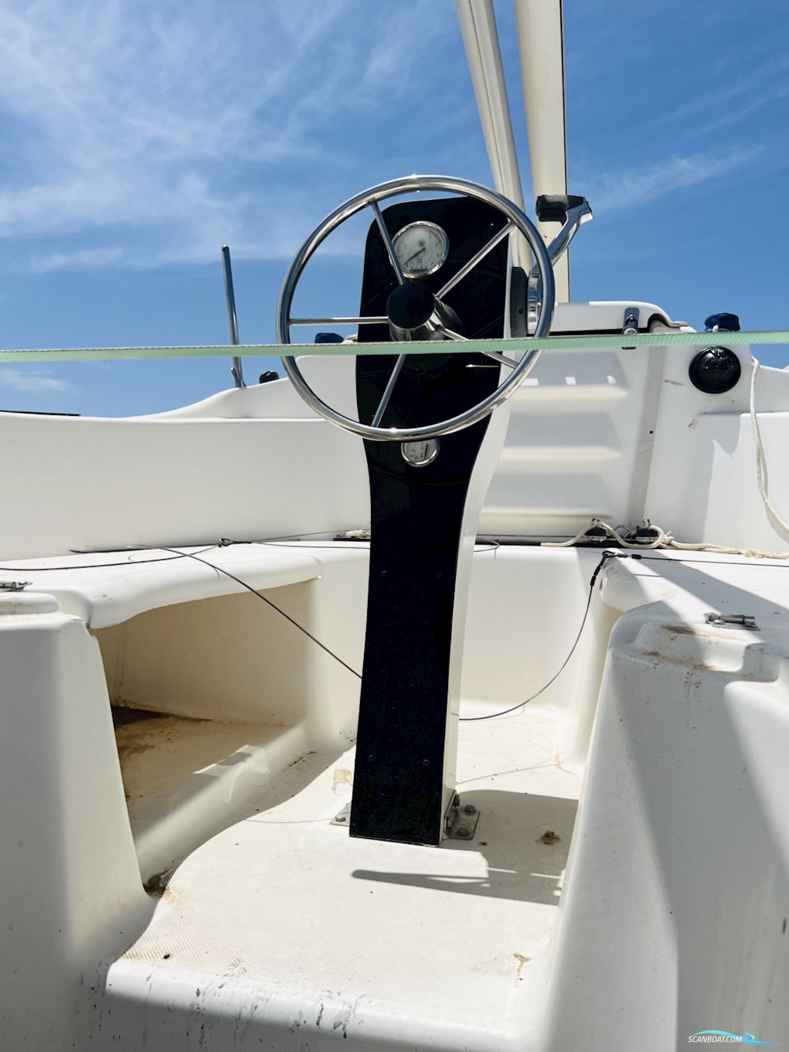 Macgregor 26M