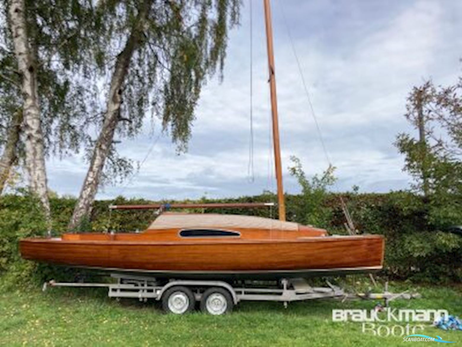 Mader 20 er Jollenkreuzer Segelbåt 1966, med Honda motor, Tyskland