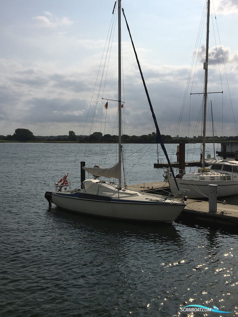 Maxi 77 Segelbåt 1989, med Mercury 4 stroke motor, Danmark
