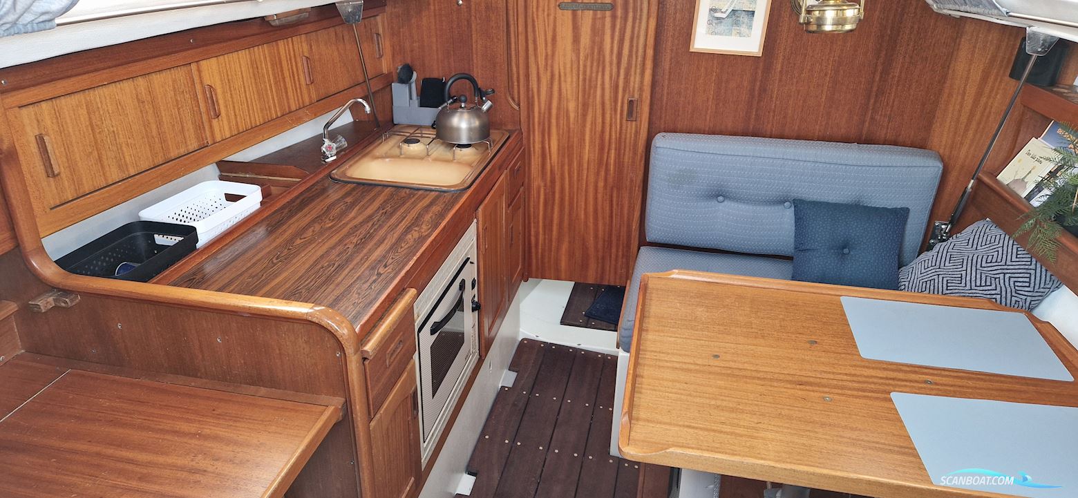 Maxi Fenix Dinette Med Nyere Motor.