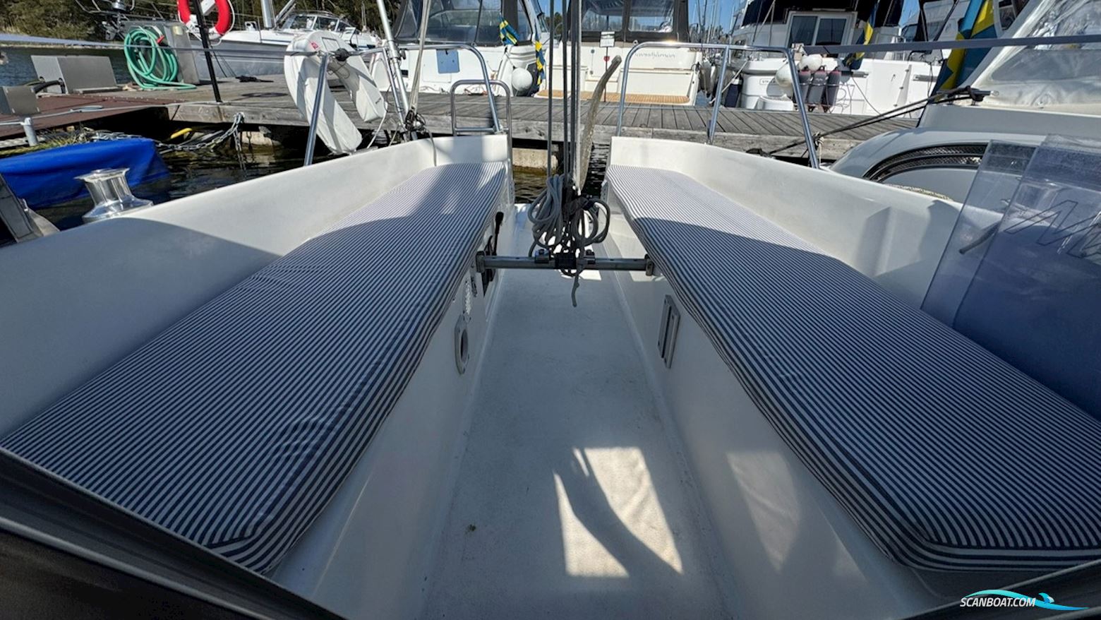 Maxi Yachts 800