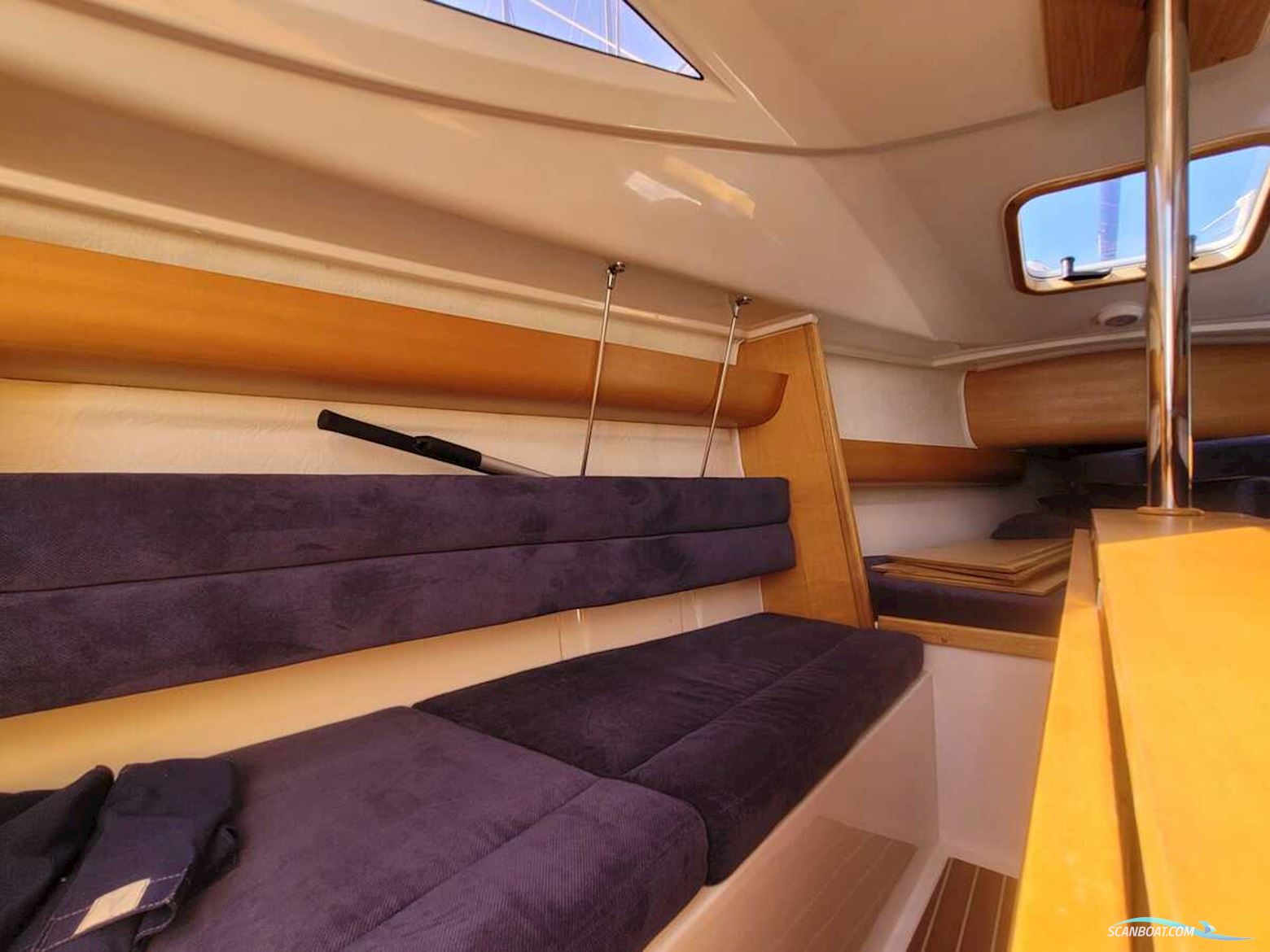 Maxus 24