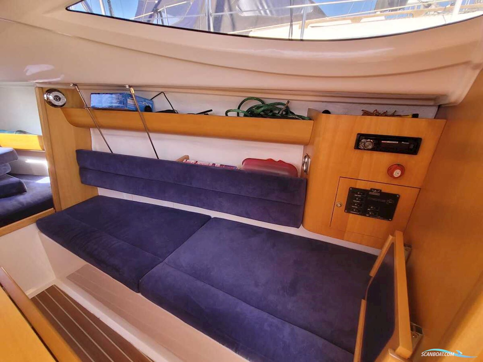 Maxus 24