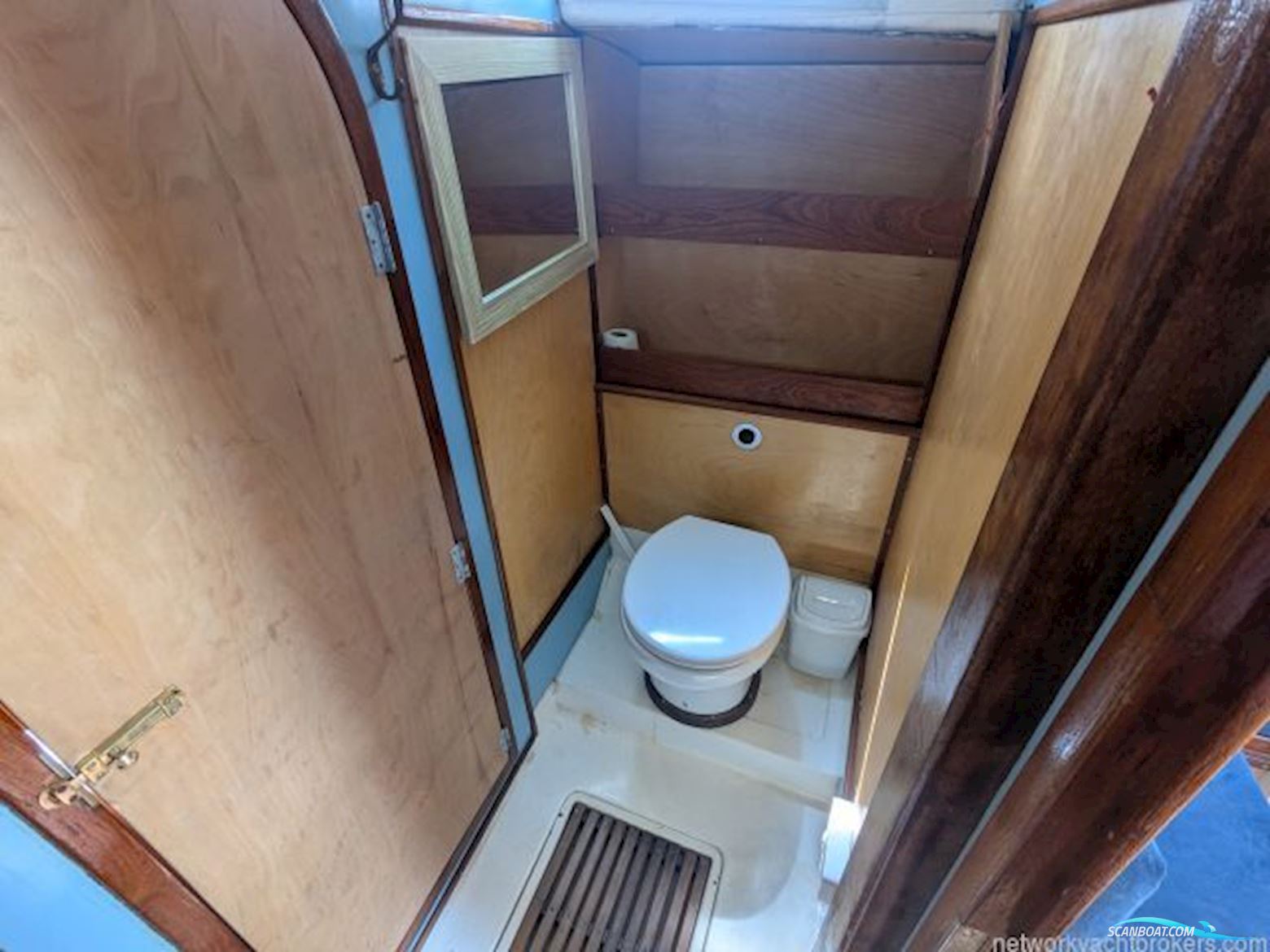 Moody 33 MK I Centre Cockpit