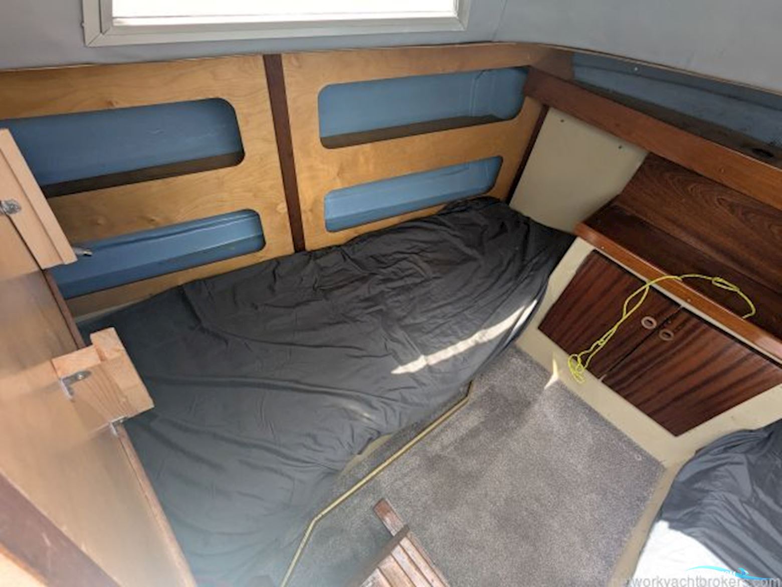 Moody 33 MK I Centre Cockpit