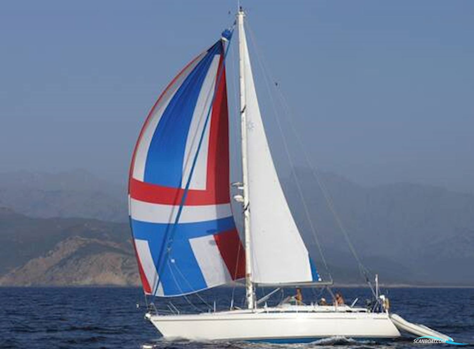 Moody 376 Centre Cockpit