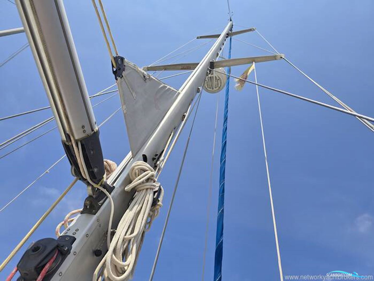 Moody 376 Centre Cockpit