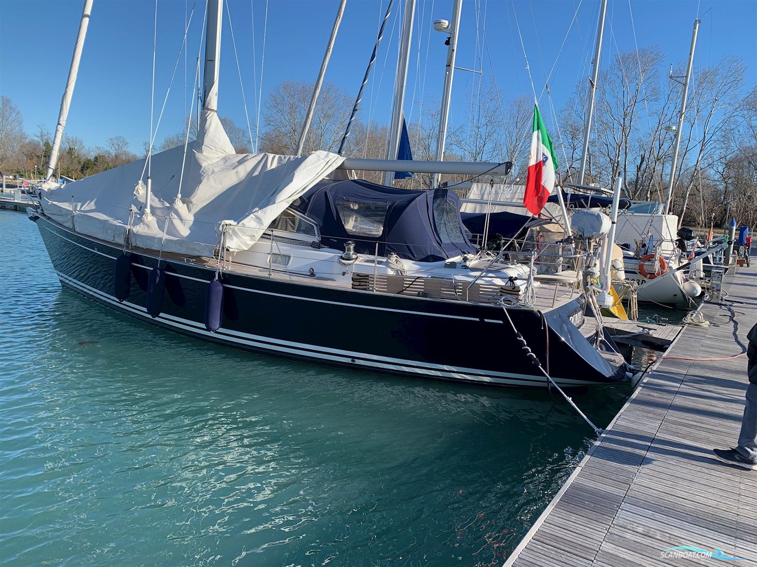 Najad 380