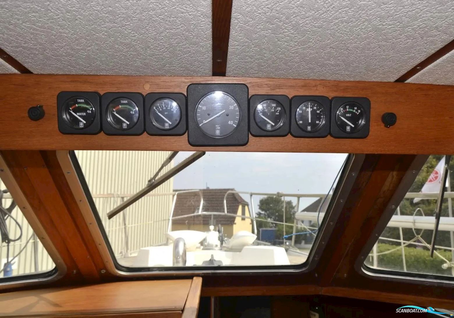 Nauticat 32