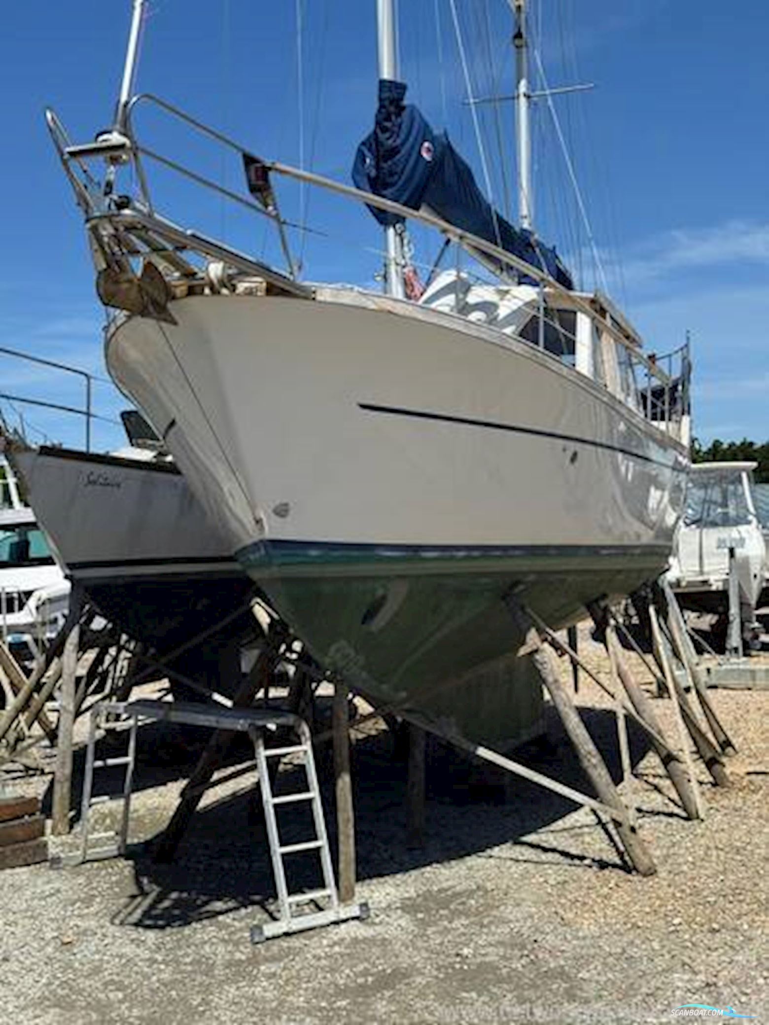 Nauticat 33