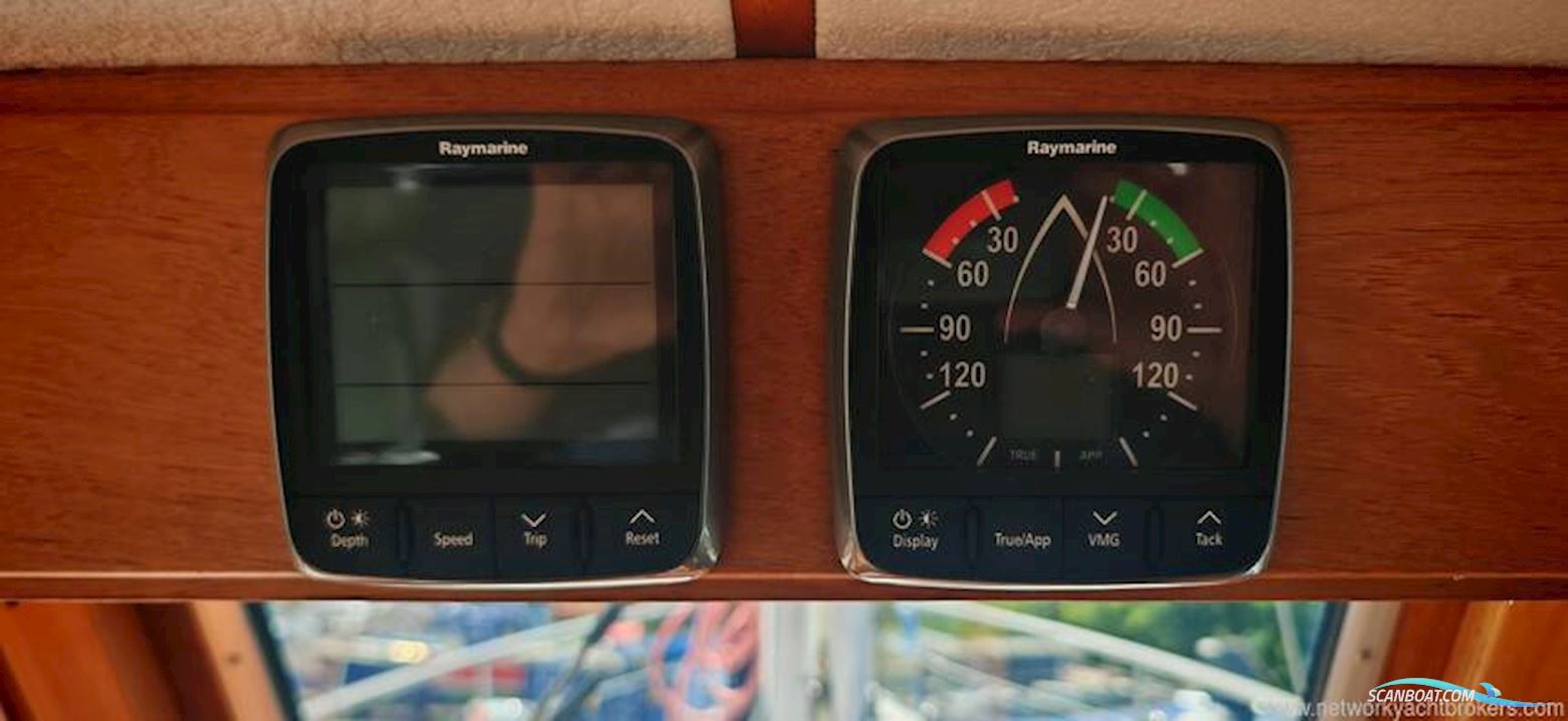 Nauticat 33