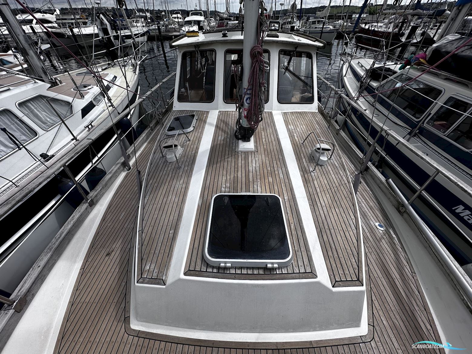 Nauticat 33