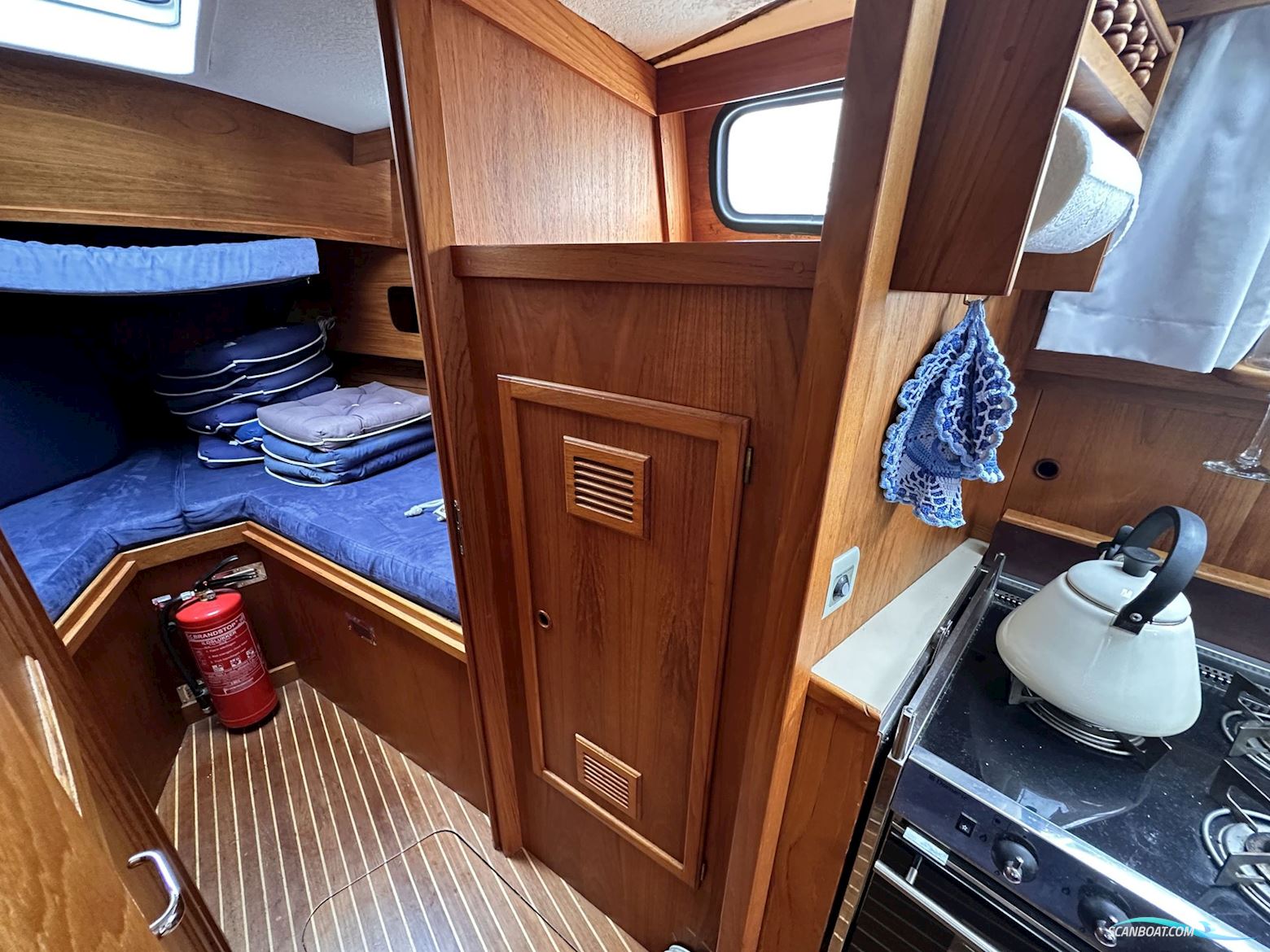 Nauticat 33