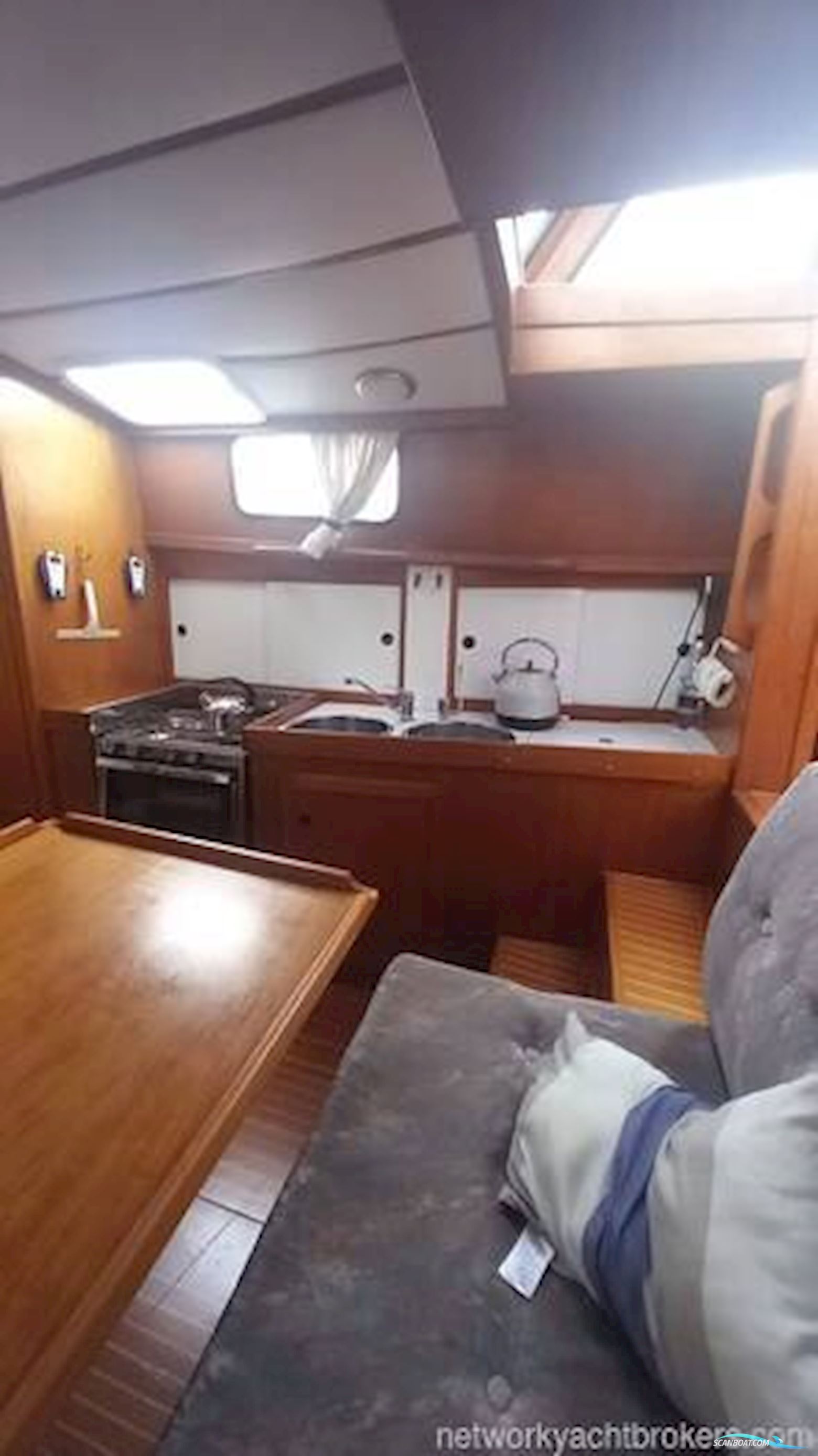 Nauticat 33