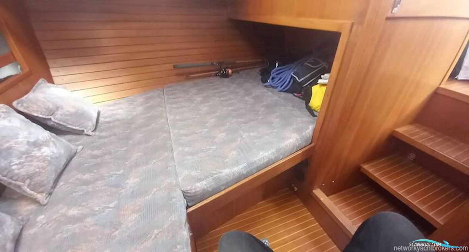 Nauticat 33