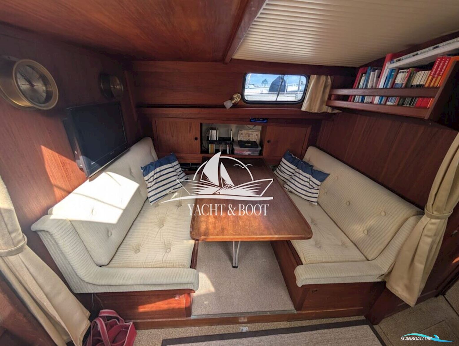Nauticat 33