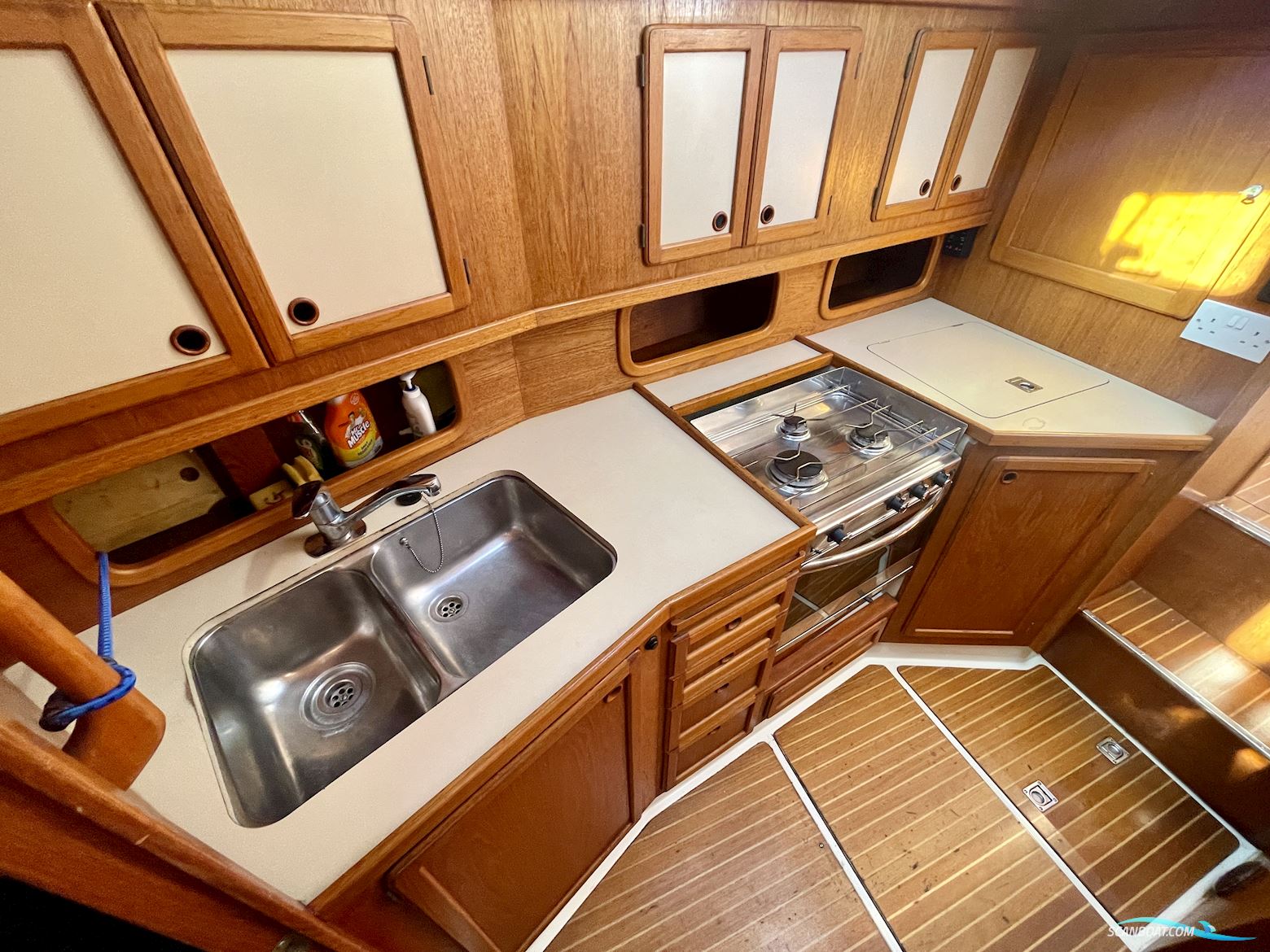 Nauticat 35