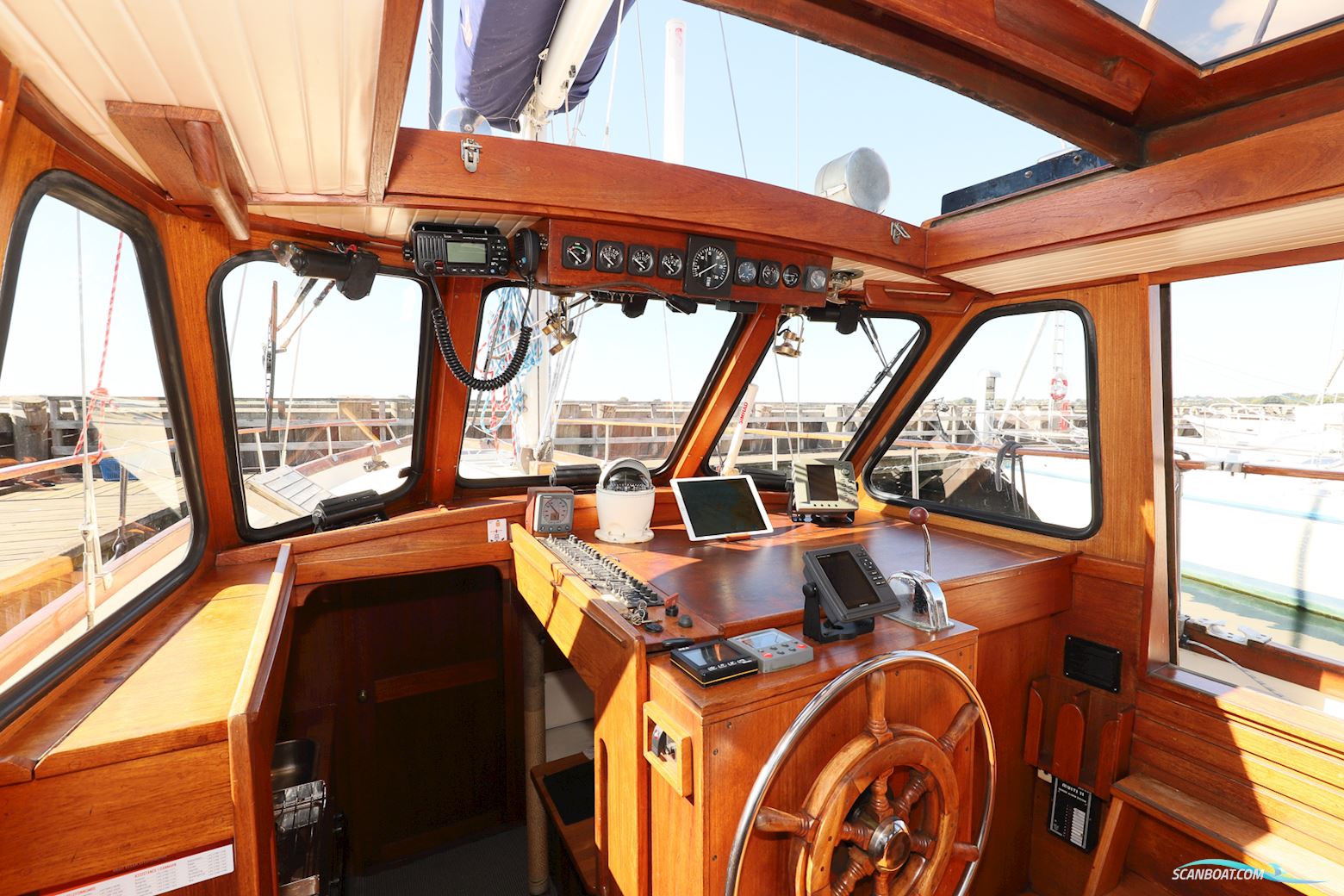 Nauticat 38