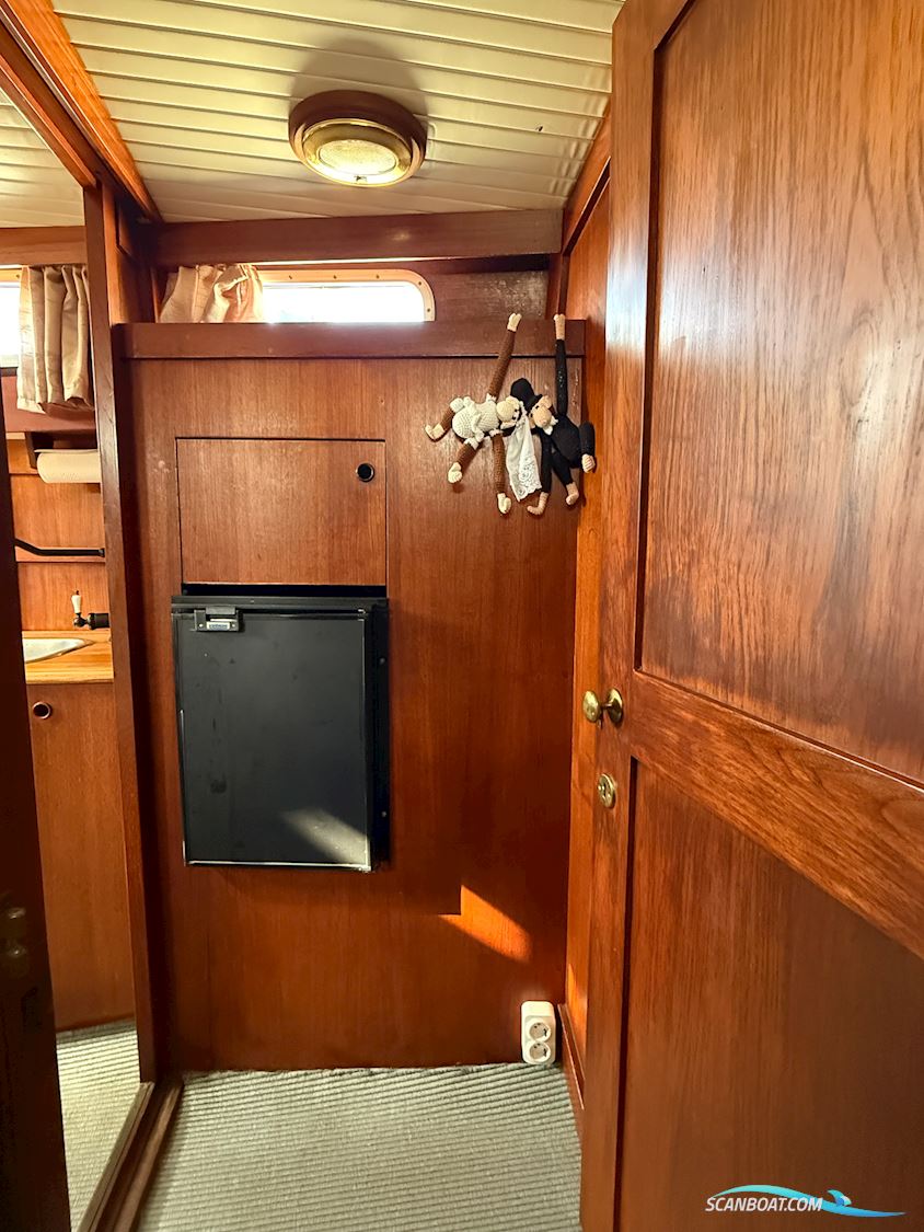 Nauticat 38