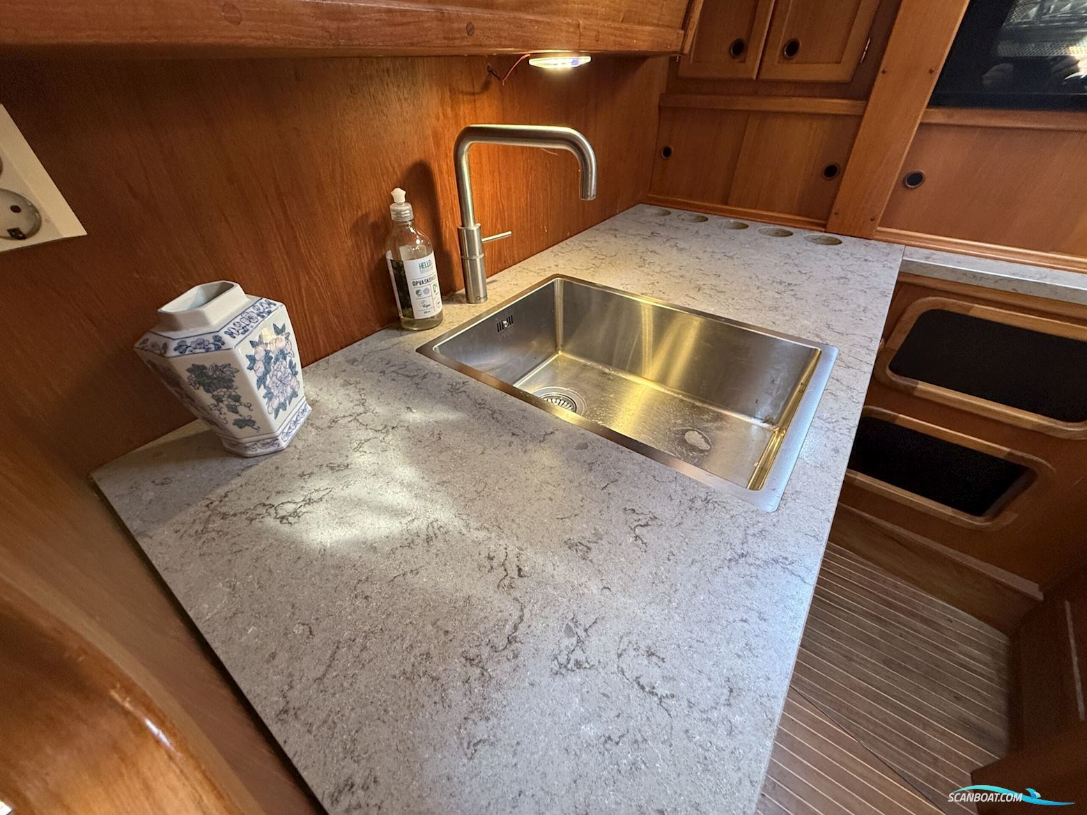 Nauticat 43 med mulig havneplads