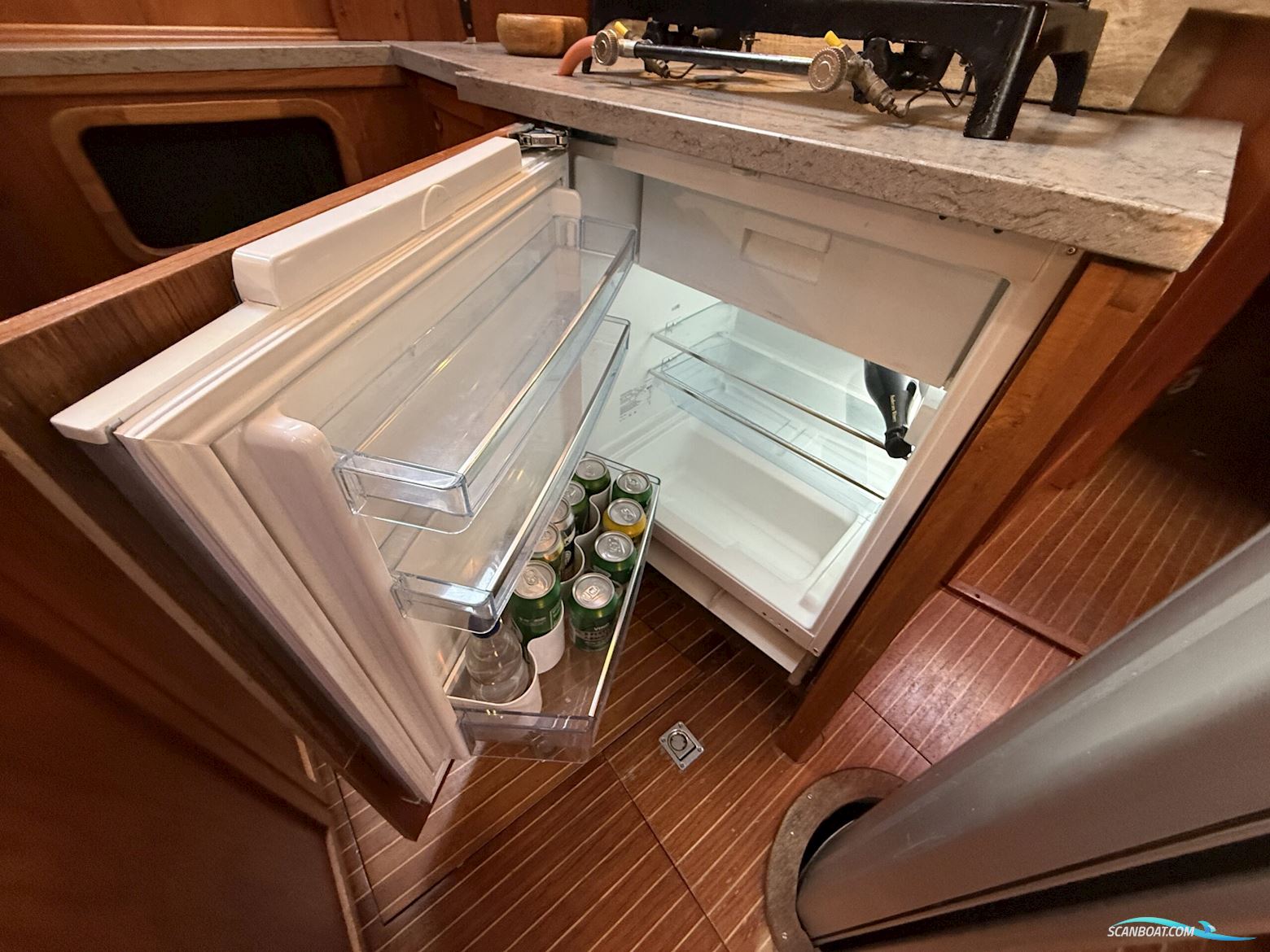 Nauticat 43 med mulig havneplads