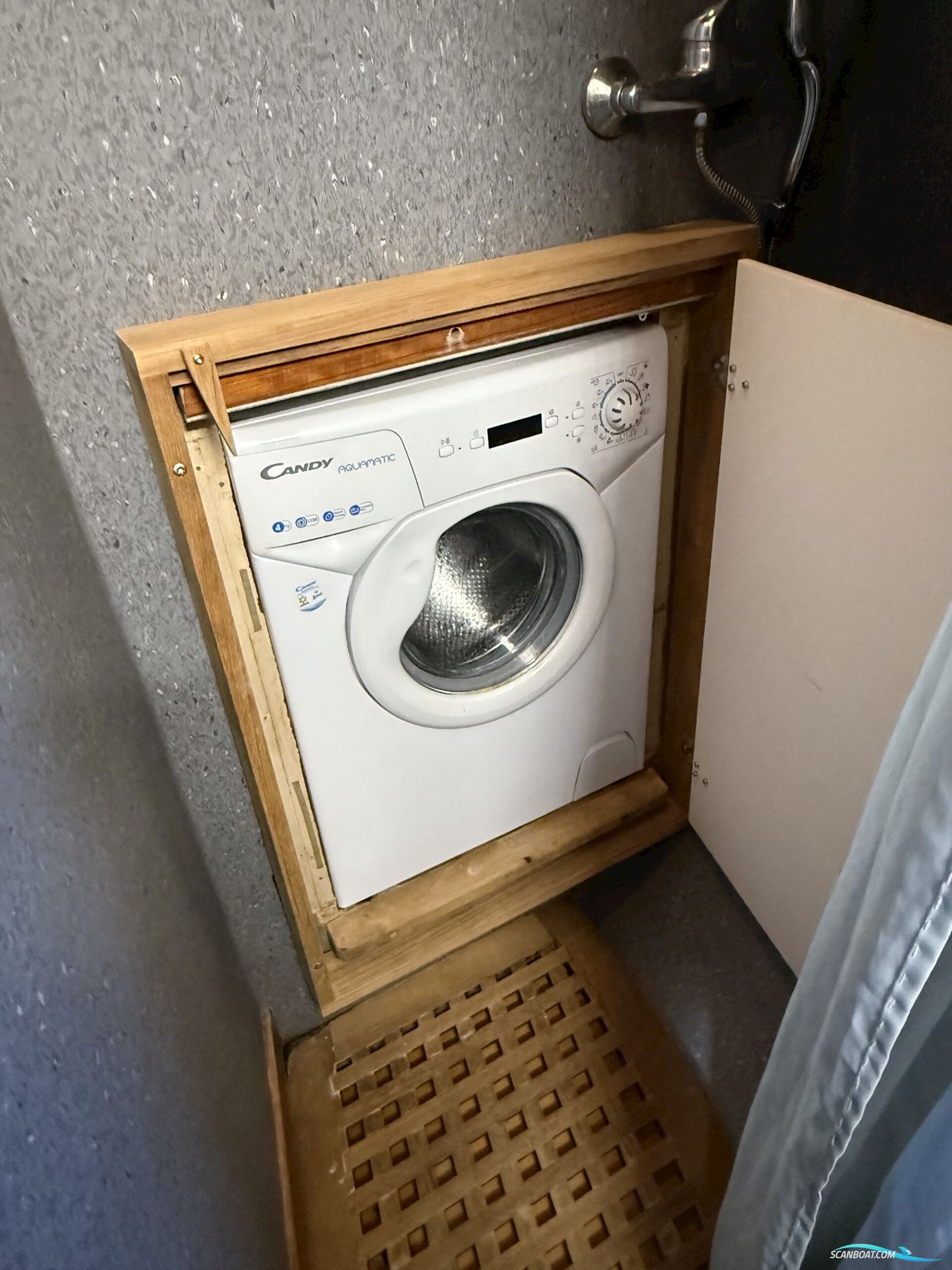 Nauticat 43 med mulig havneplads