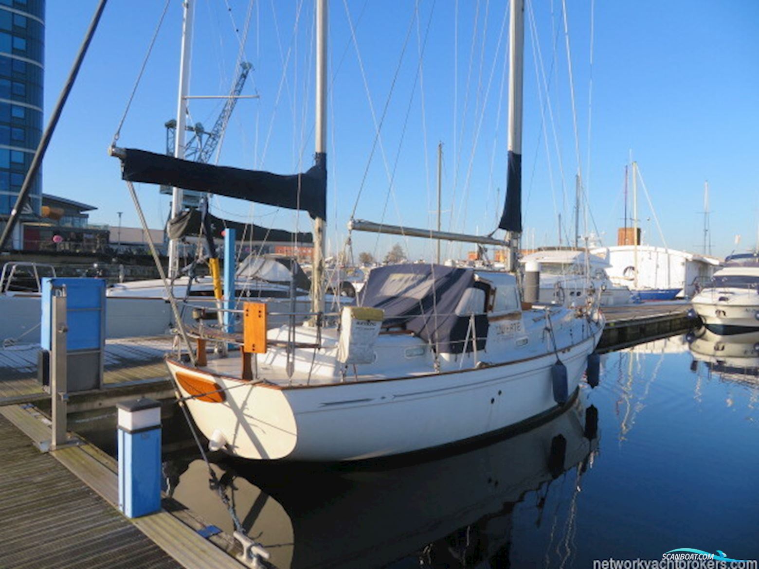 Neptune Ketch 33