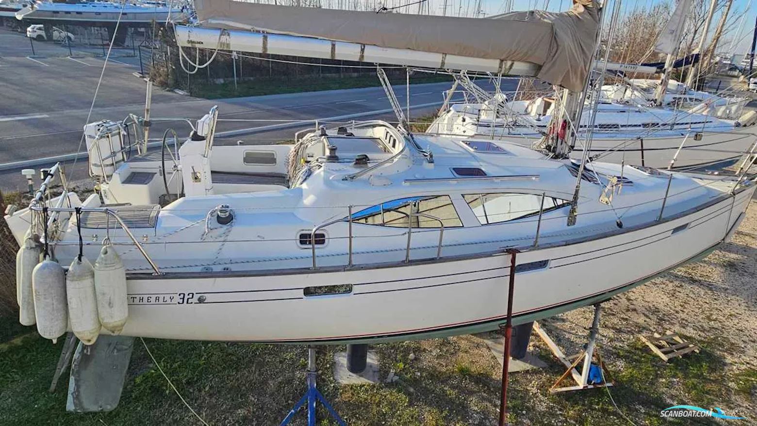 Northshore Yachts SOUTHERTLY 32