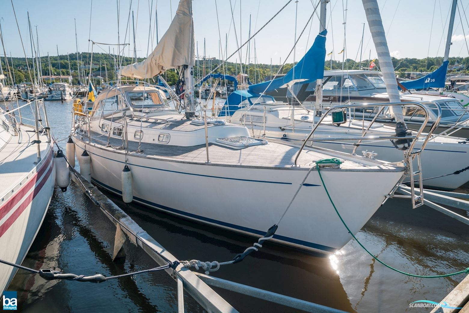 OE 32 Segelbåt 1982, med Vetus 42 hk motor, Sverige