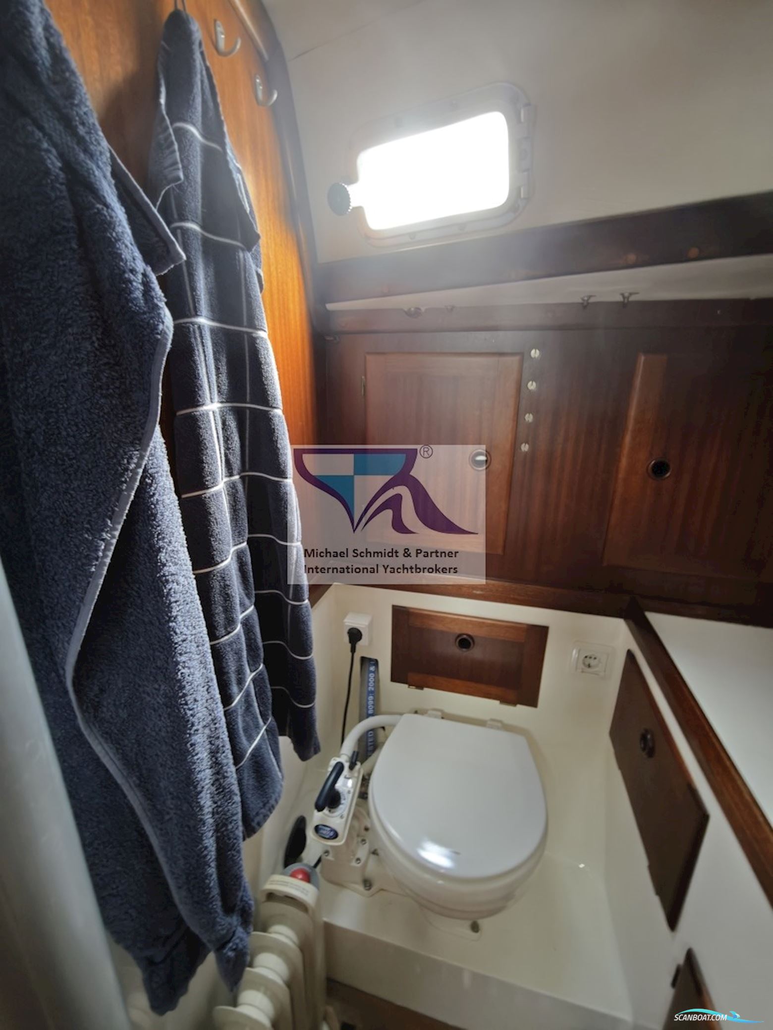 Olympia Yachts Carter 33