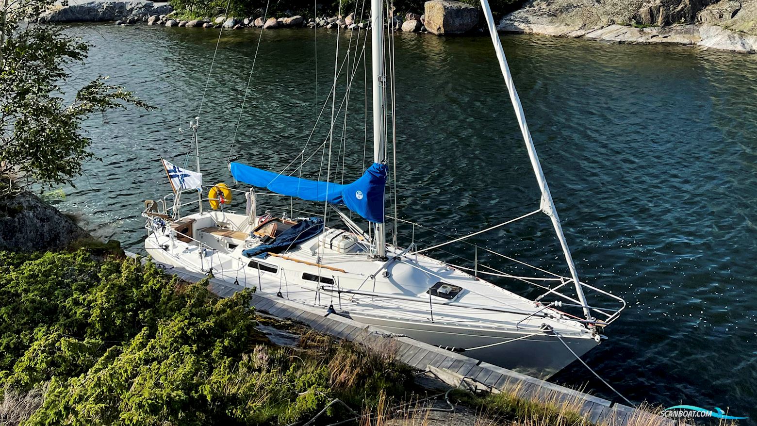 Omega 34 Segelbåt 1983, med Yanmar 2GM20F motor, Finland