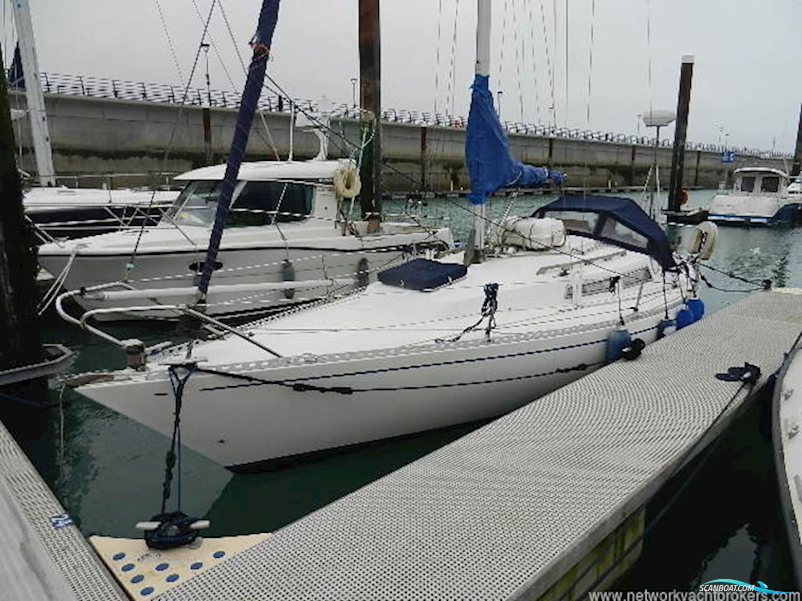 Omega Yachts 28