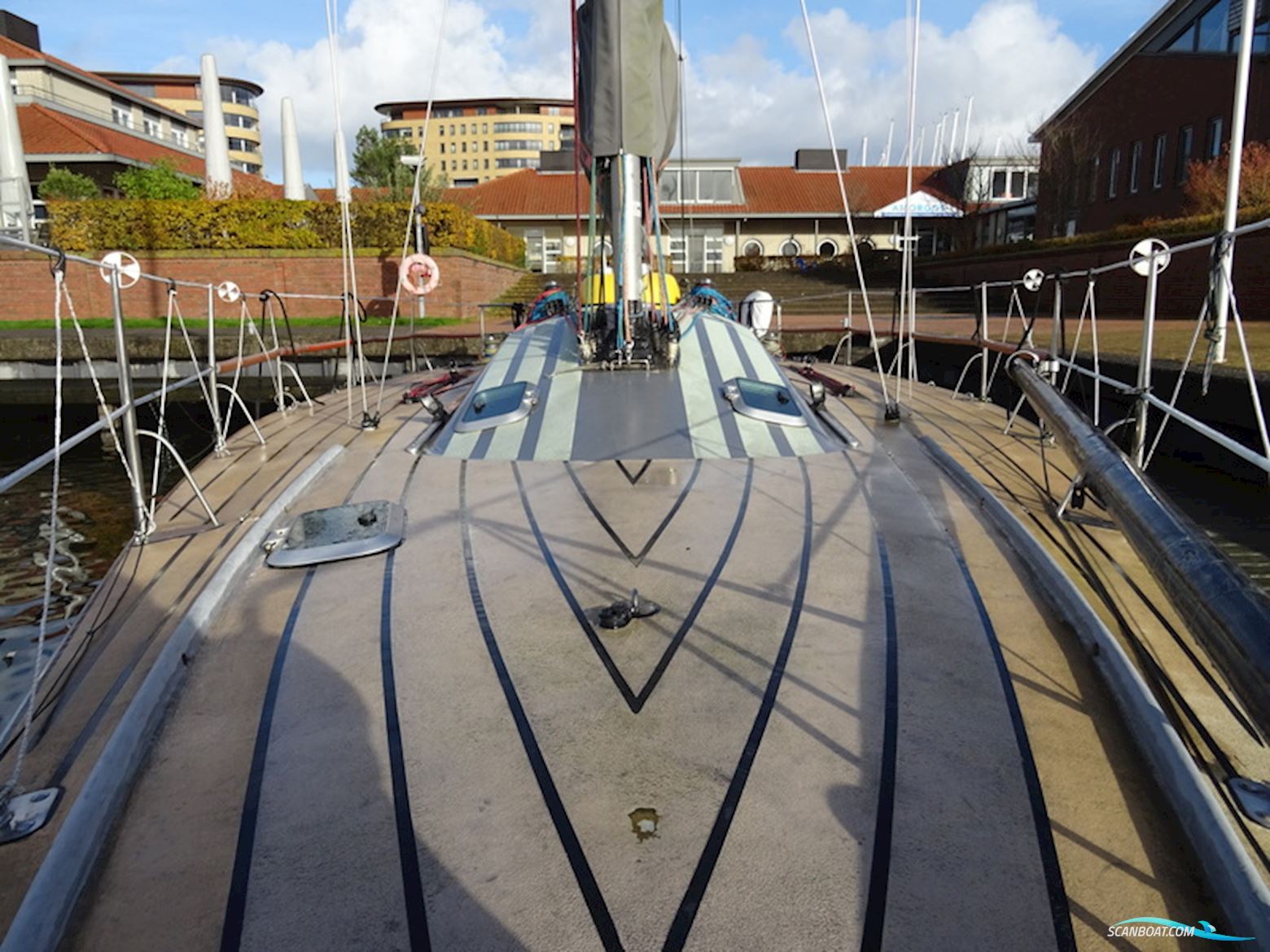 one Tonner Judel & Vrolijk