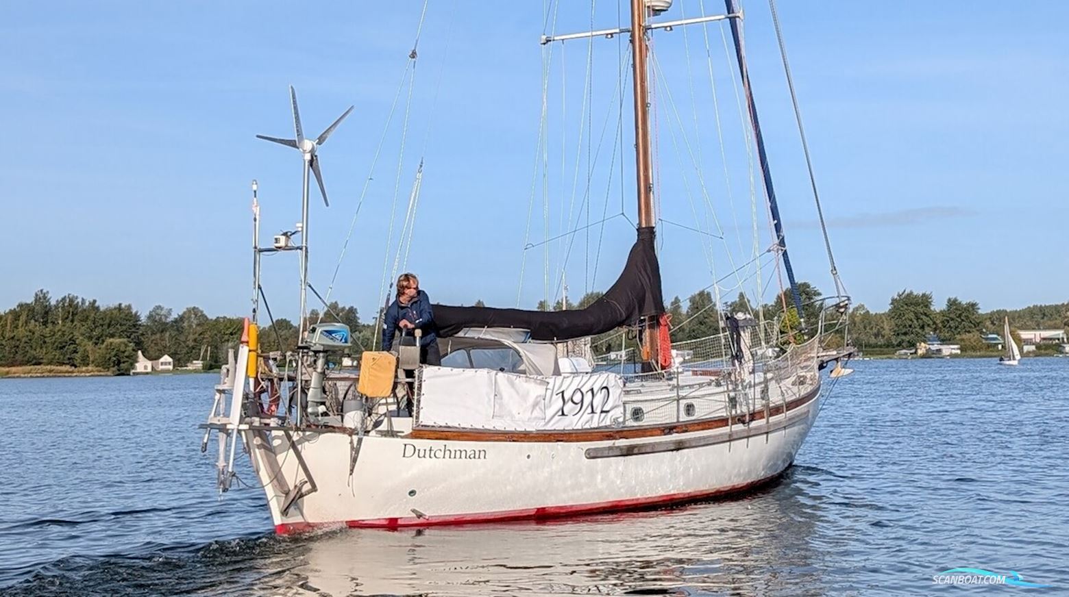 Orca 38