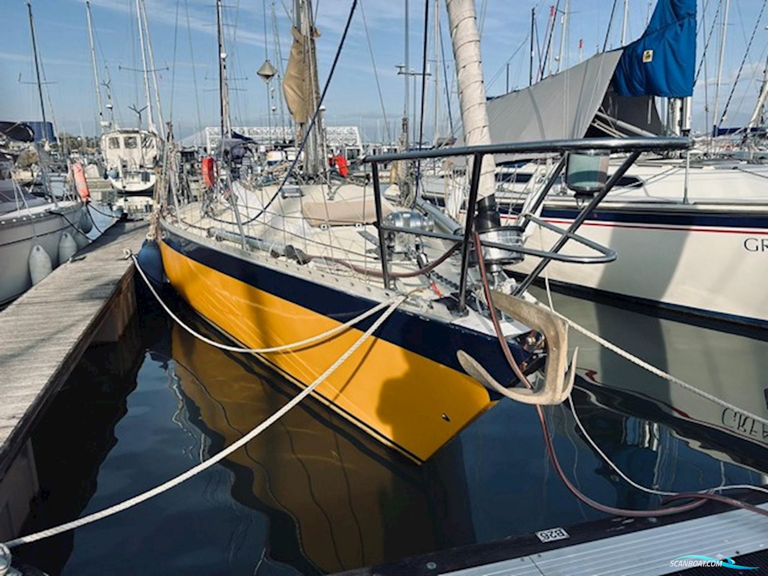 Oyster 37 Segelbåt 1982, med Volvo Penta MD2040 motor, Portugal