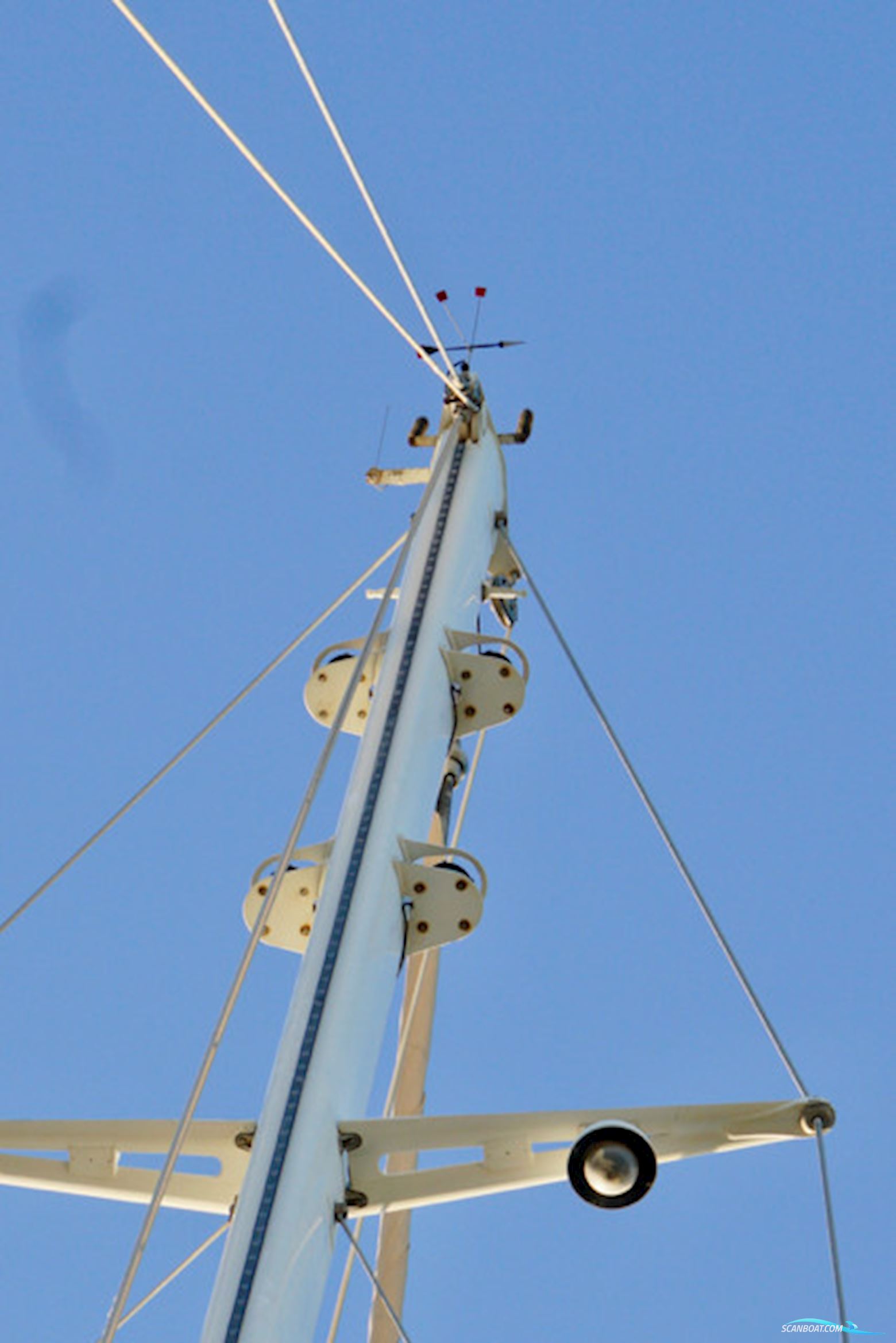 Oyster 80 Deck Saloon