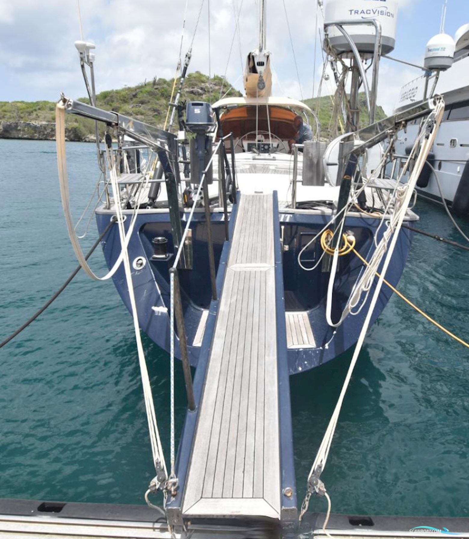 Oyster 80 Deck Saloon