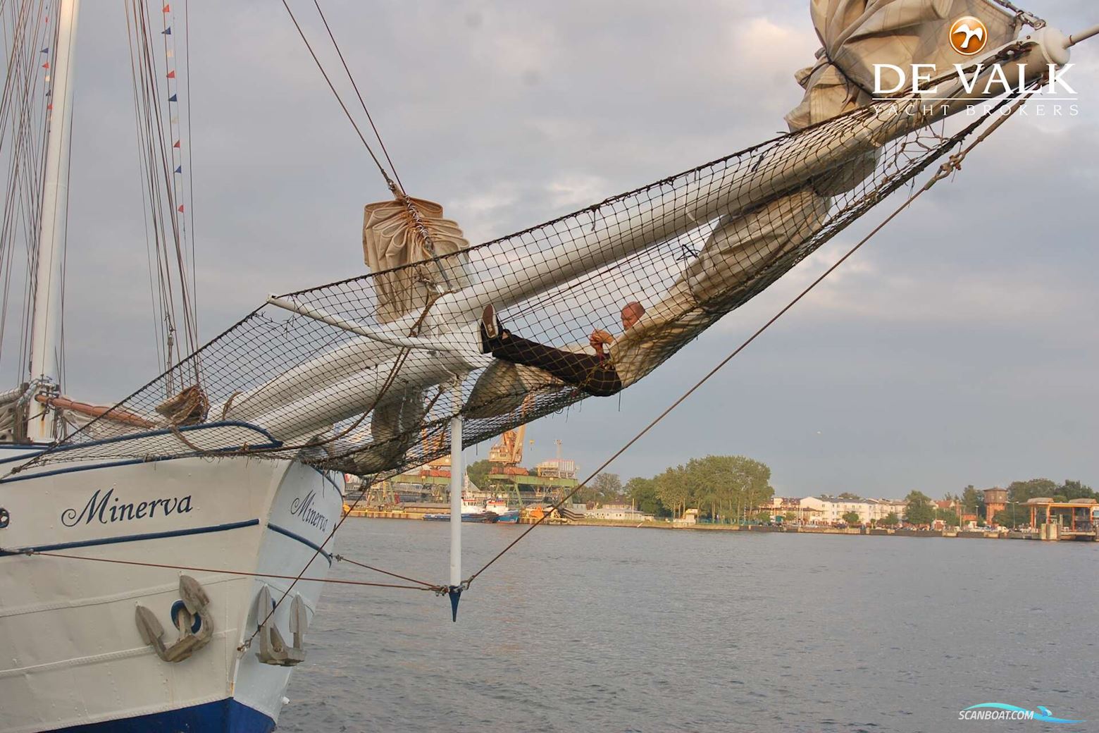 Passenger Vessel Minerva