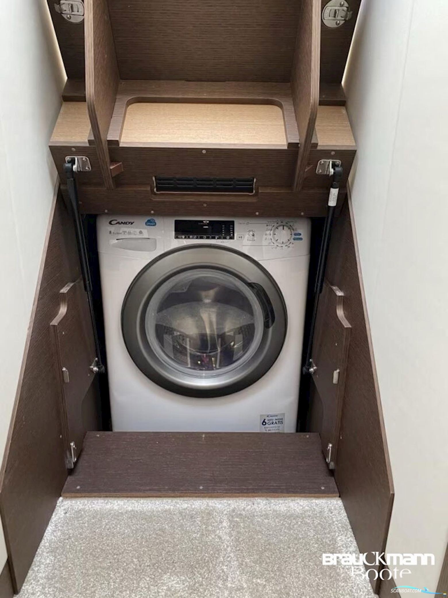 Prestige Yachts 520 S